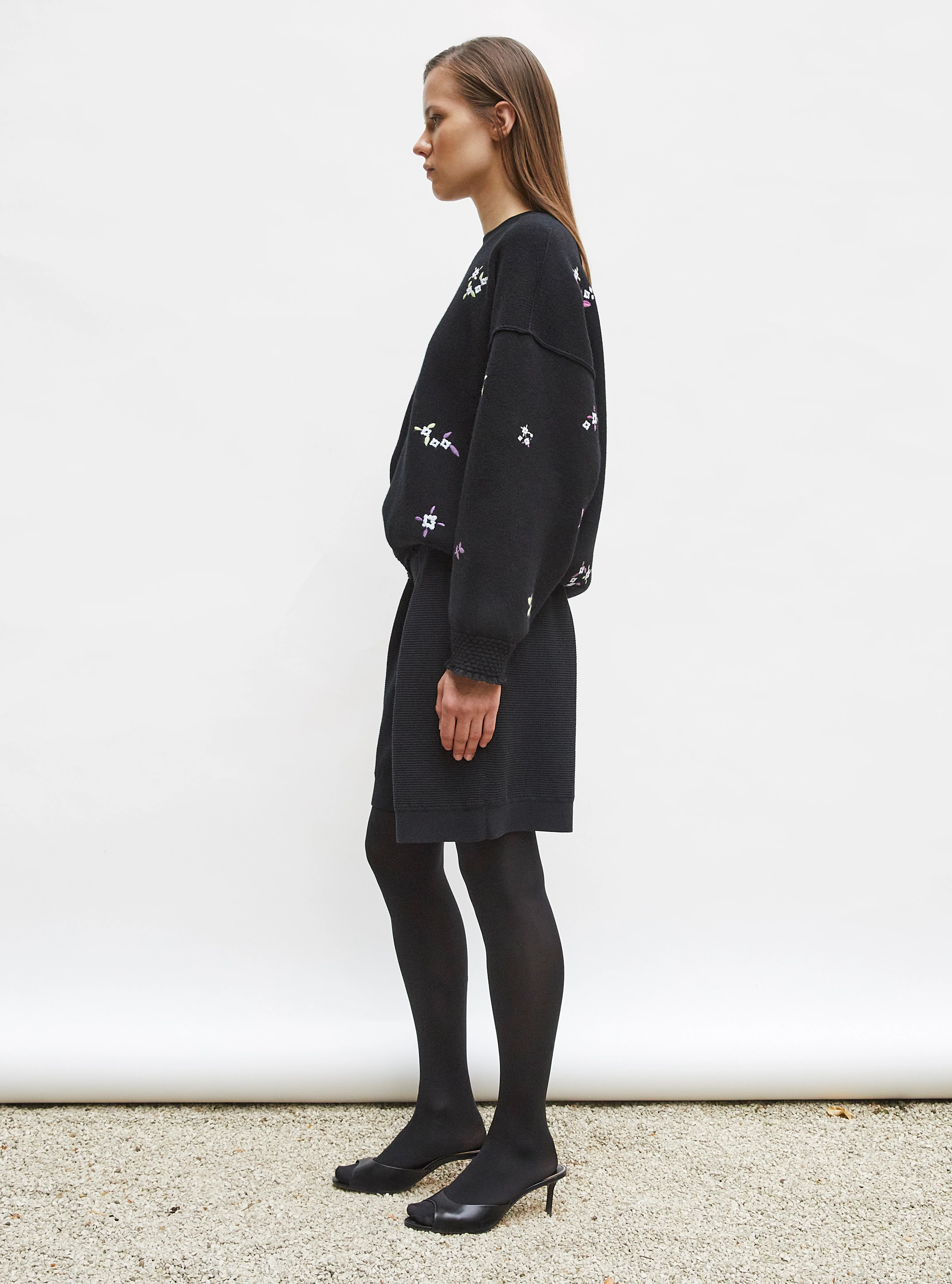 sweat finitions brodées - Image 4