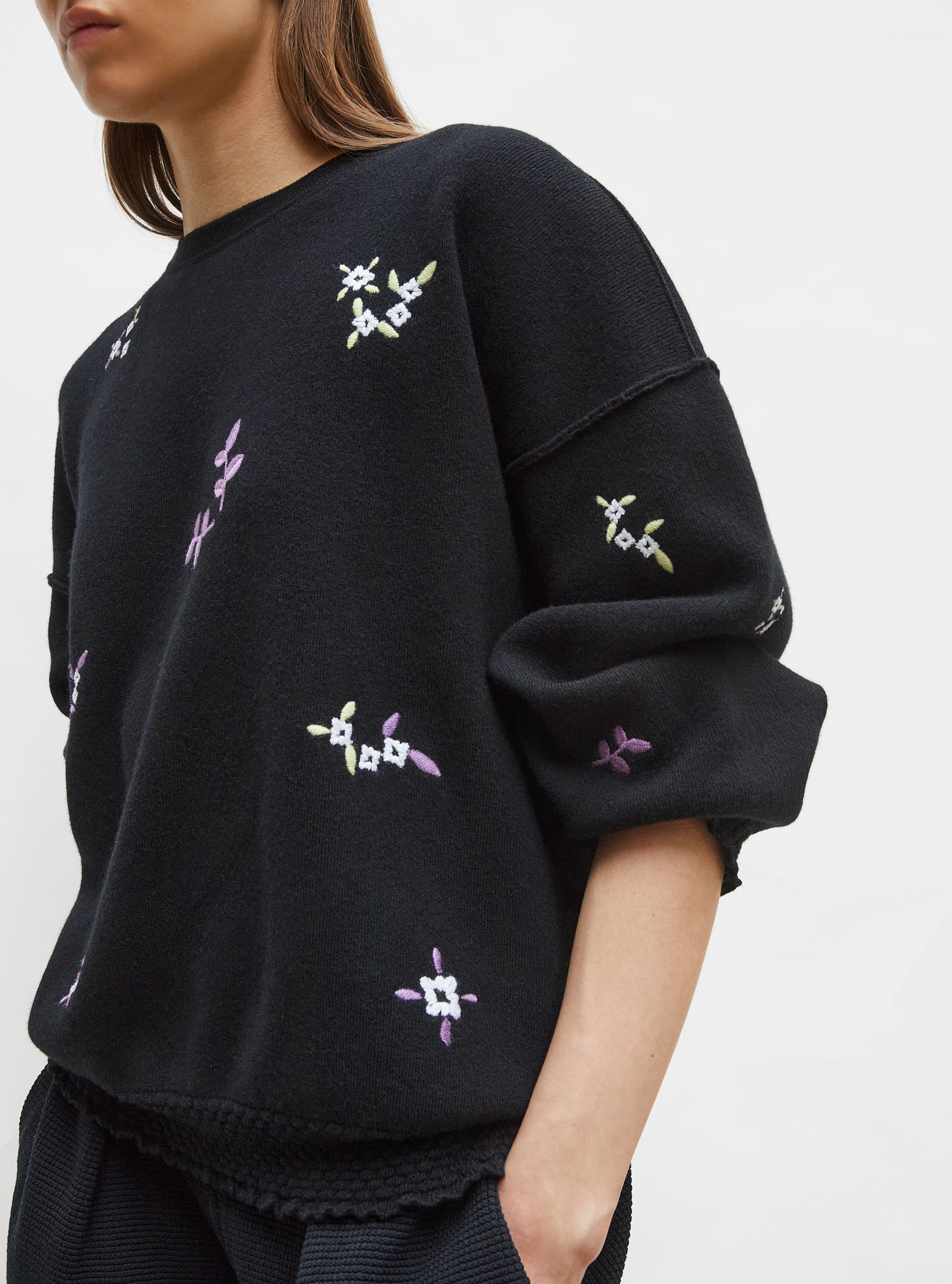 sweat finitions brodées - Image 6